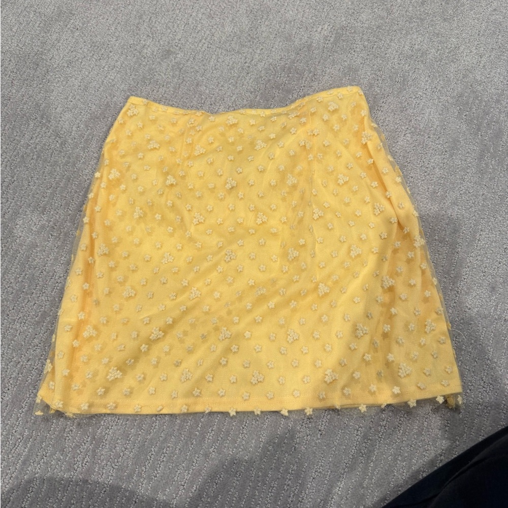 Yellow mini skirt